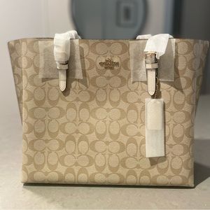 Brand NEW Coach Mollie Tote in Signature Canvas